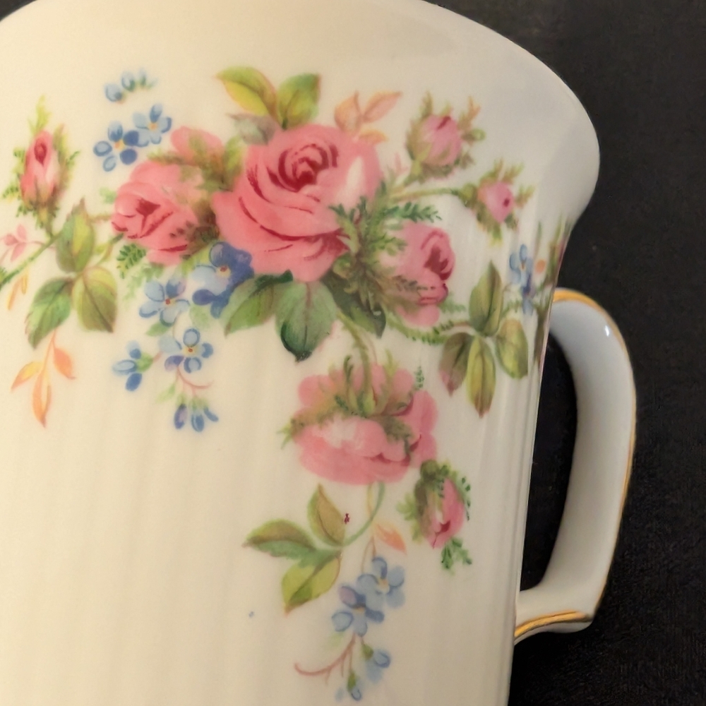 Royal Albert Moss Rose Bone China England Coffee Tea Mugs Cups set, lot of 3 - Picture 8 of 16